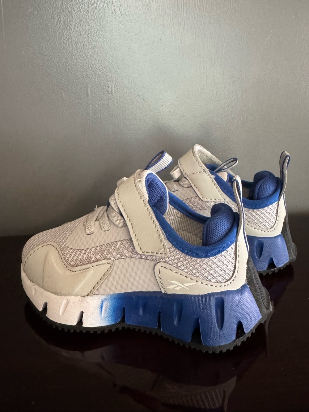 Reebok Zig Dynamica Toddler Athletic Shoes – Size 6T – Gray/Blue Ombre – NEW